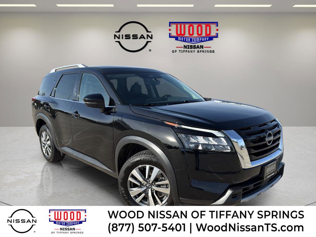 Certified 2025 Nissan Pathfinder SL image 1