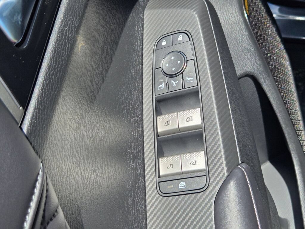 New 2026 Mitsubishi Outlander 4WD Plug-In Hybrid image 24
