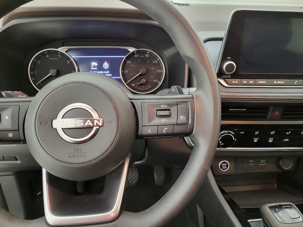 Used 2023 Nissan Rogue S FWD image 5