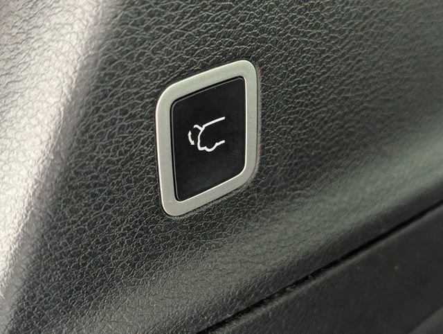 Used 2025 Chrysler Pacifica Select FWD image 27