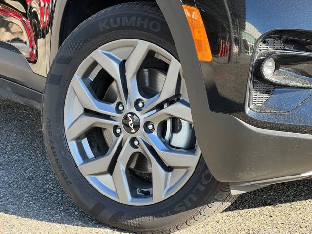 Certified 2024 Kia Seltos S image 2
