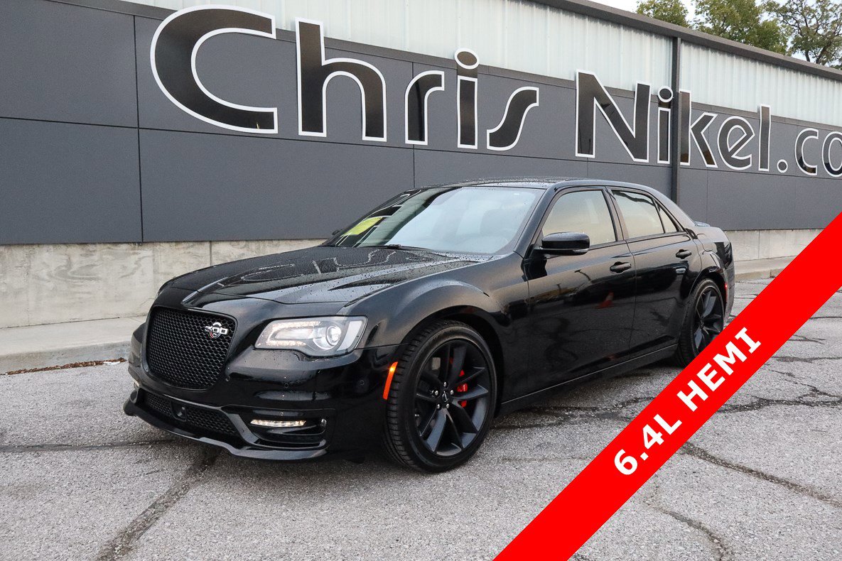 Used 2023 Chrysler 300 C