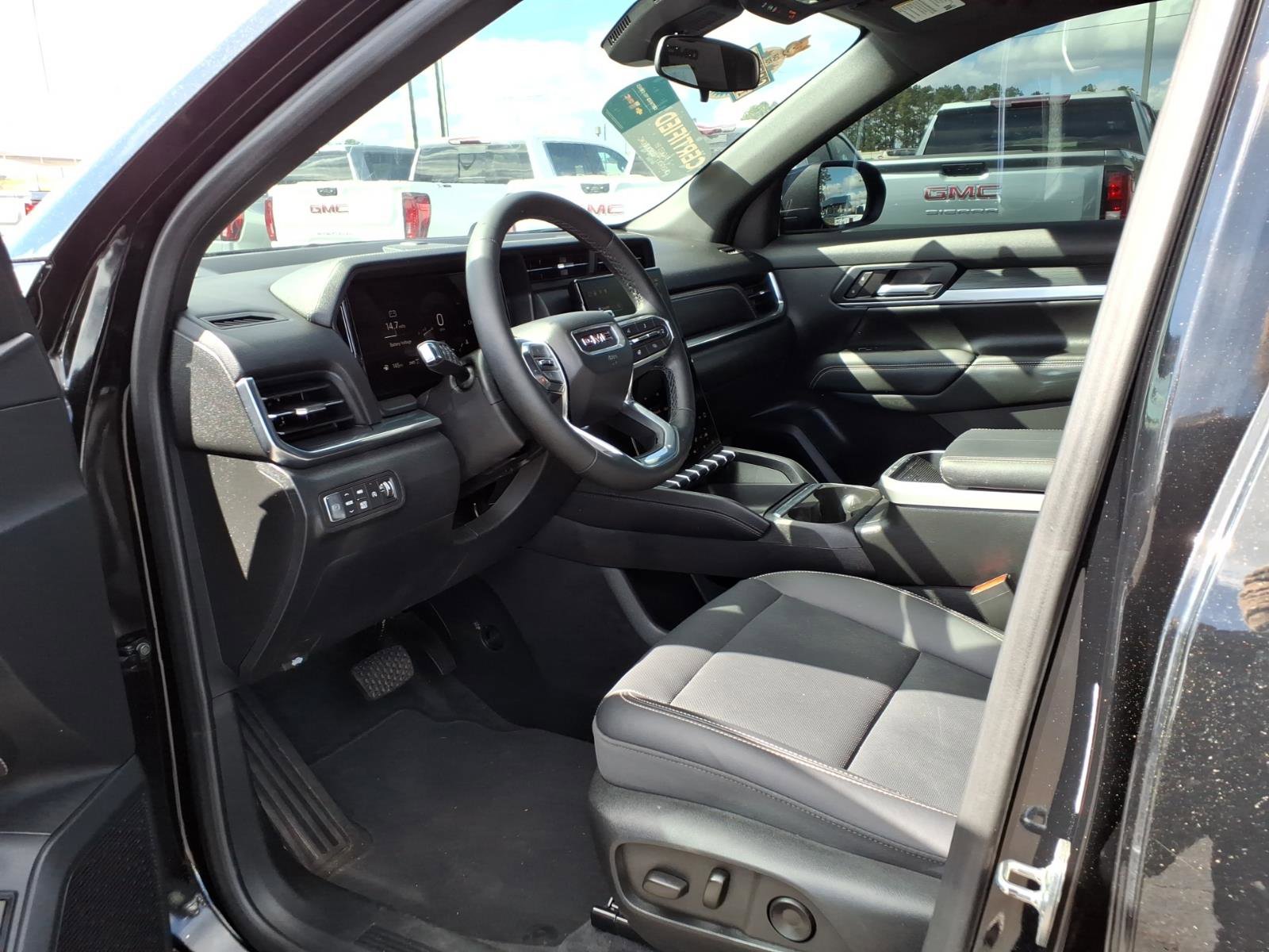 Certified 2025 GMC Terrain Elevation w/ Elevation Premium Package image 20