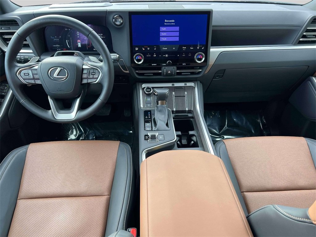 Certified 2024 Lexus GX 550 w/ Cold Area Package image 14