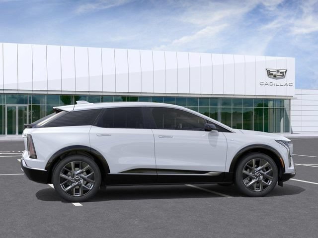New 2026 Cadillac Optiq Luxury 1 w/ LPO, Floor Liner Package AWD/4WD image 5