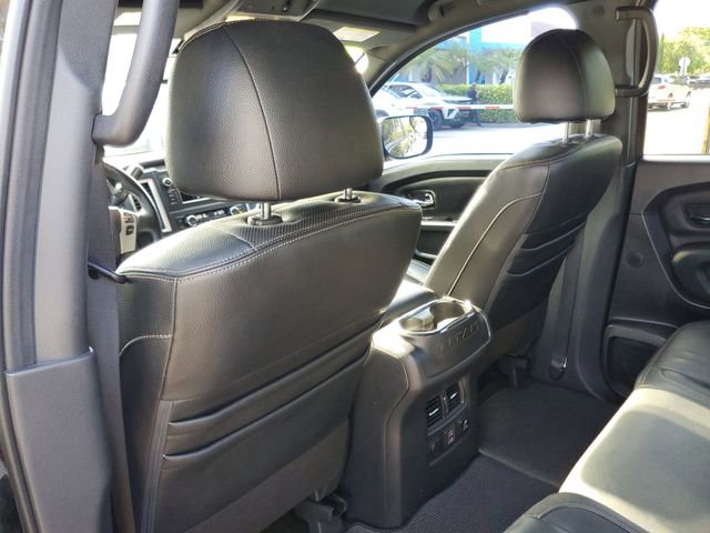 Used 2019 Nissan Titan SL w/ Midnight Edition AWD/4WD image 11