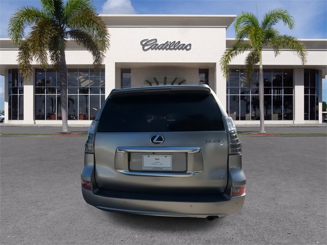 Used 2020 Lexus GX 460 Premium image 12