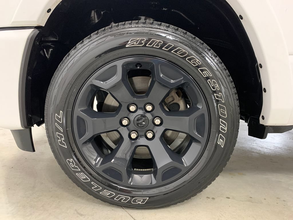 Used 2025 RAM 1500 Big Horn AWD/4WD image 2