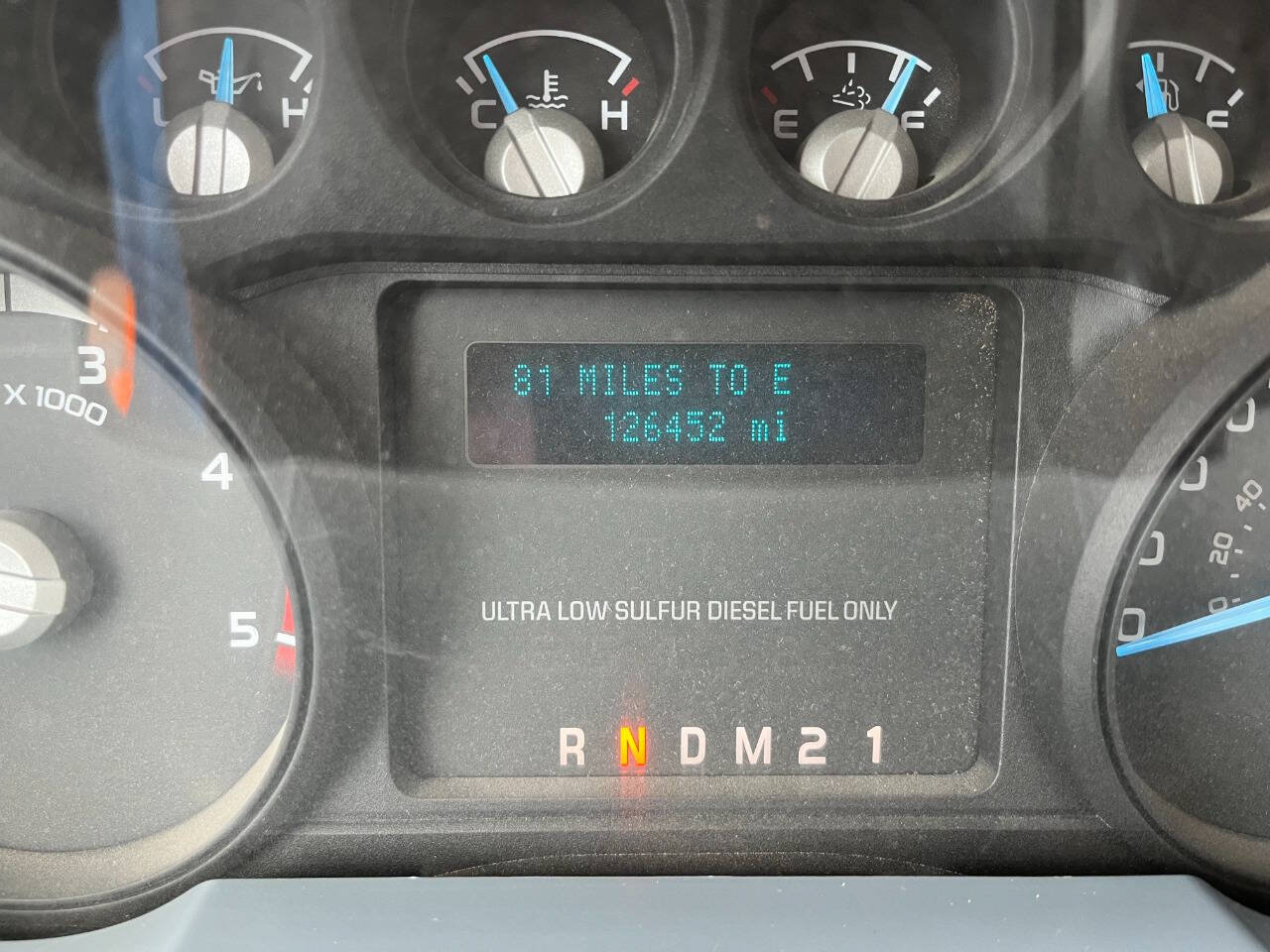 Used 2017 Ford F750 2WD Regular Cab Super Duty image 11