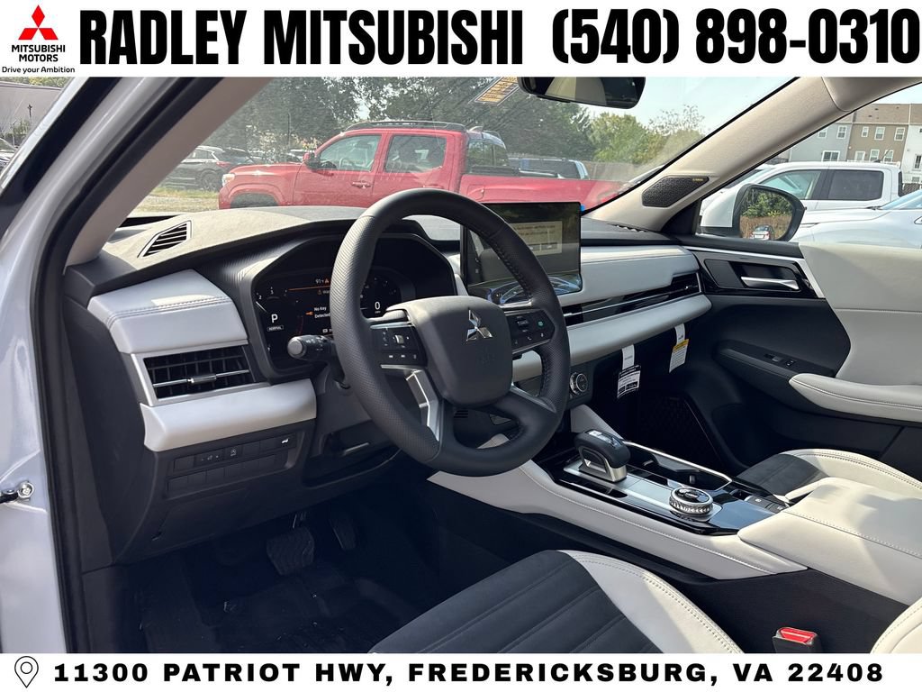 New 2026 Mitsubishi Outlander SE FWD image 4