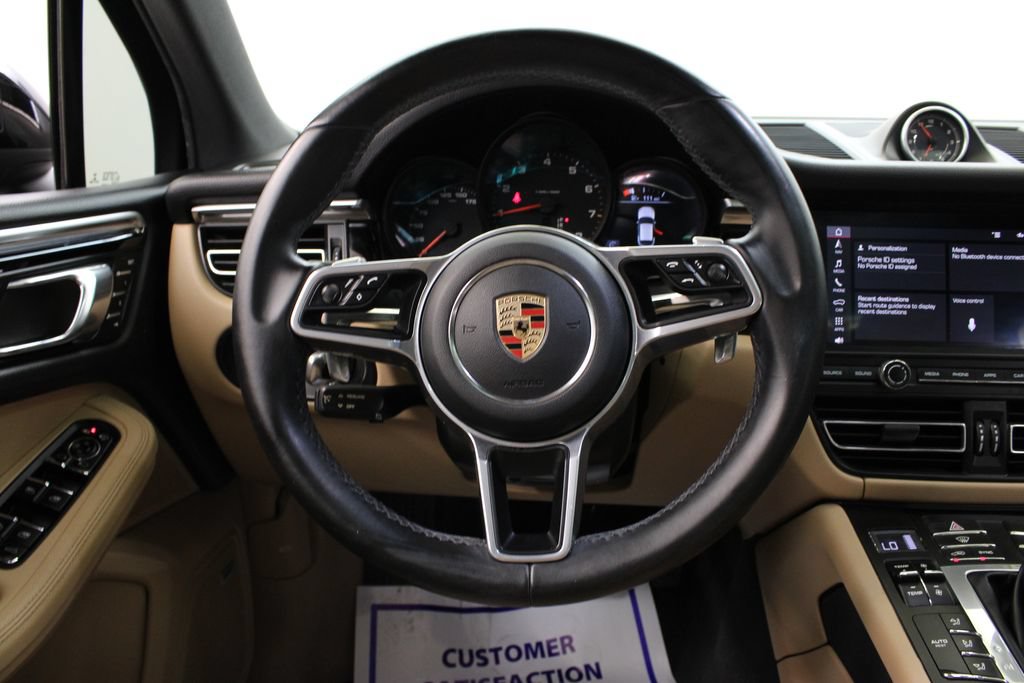 Used 2020 Porsche Macan AWD/4WD image 23