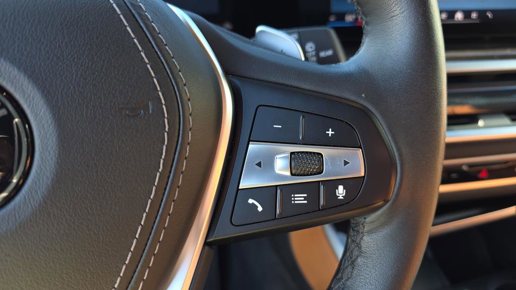 Used 2024 BMW X5 xDrive40i w/ Parking Assistance Package image 37