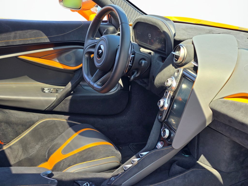 Used 2022 McLaren 720S Performance RWD image 39