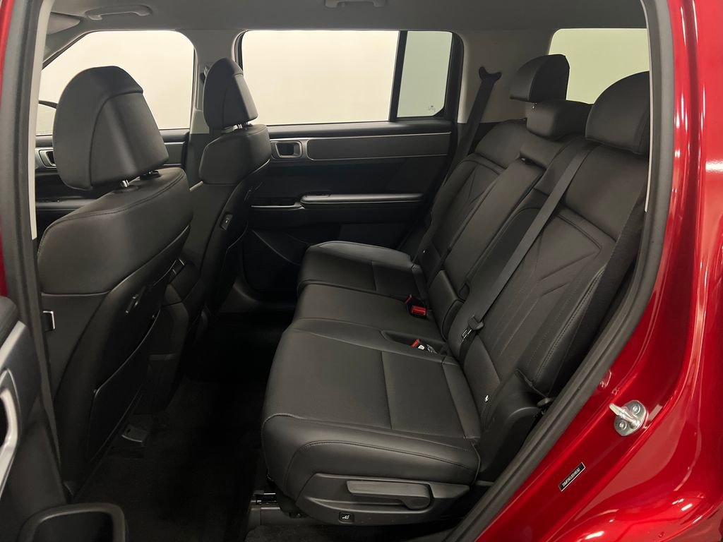 Used 2025 Hyundai Santa Fe SEL image 27