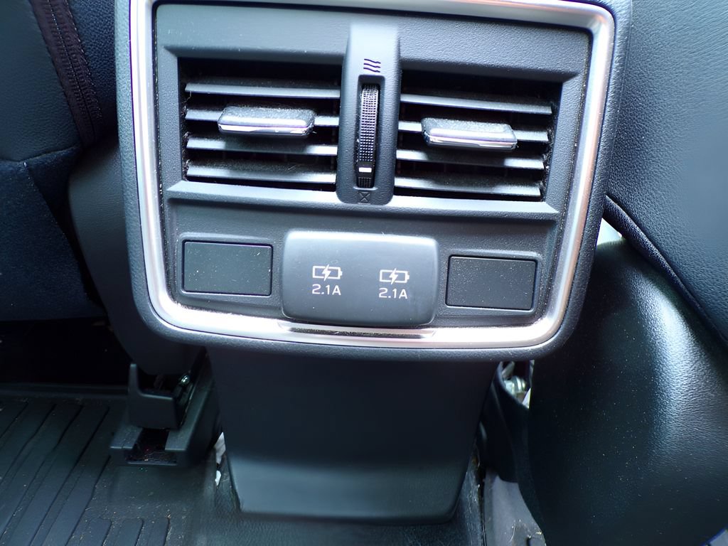 Used 2020 Subaru Forester Premium AWD/4WD image 9