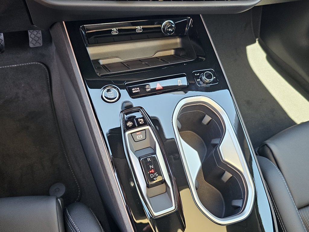 New 2026 Audi A6 Premium Plus AWD/4WD image 11