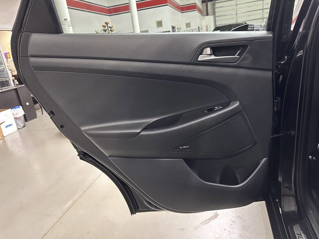 Used 2017 Hyundai Tucson Limited w/ Limited Ultimate Package 03 image 12