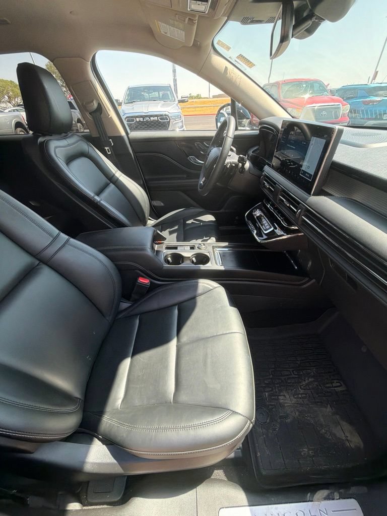 Used 2025 Lincoln Corsair FWD image 23