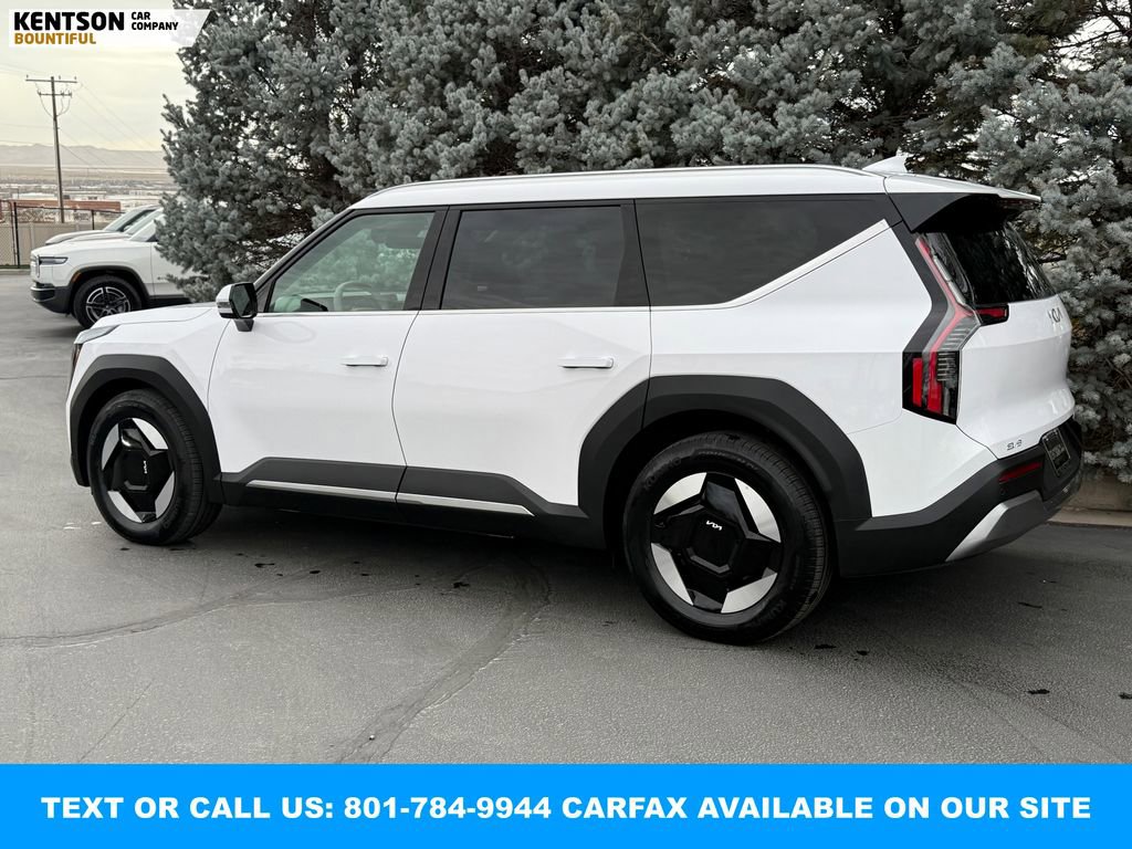 Used 2025 Kia EV9 Wind image 5