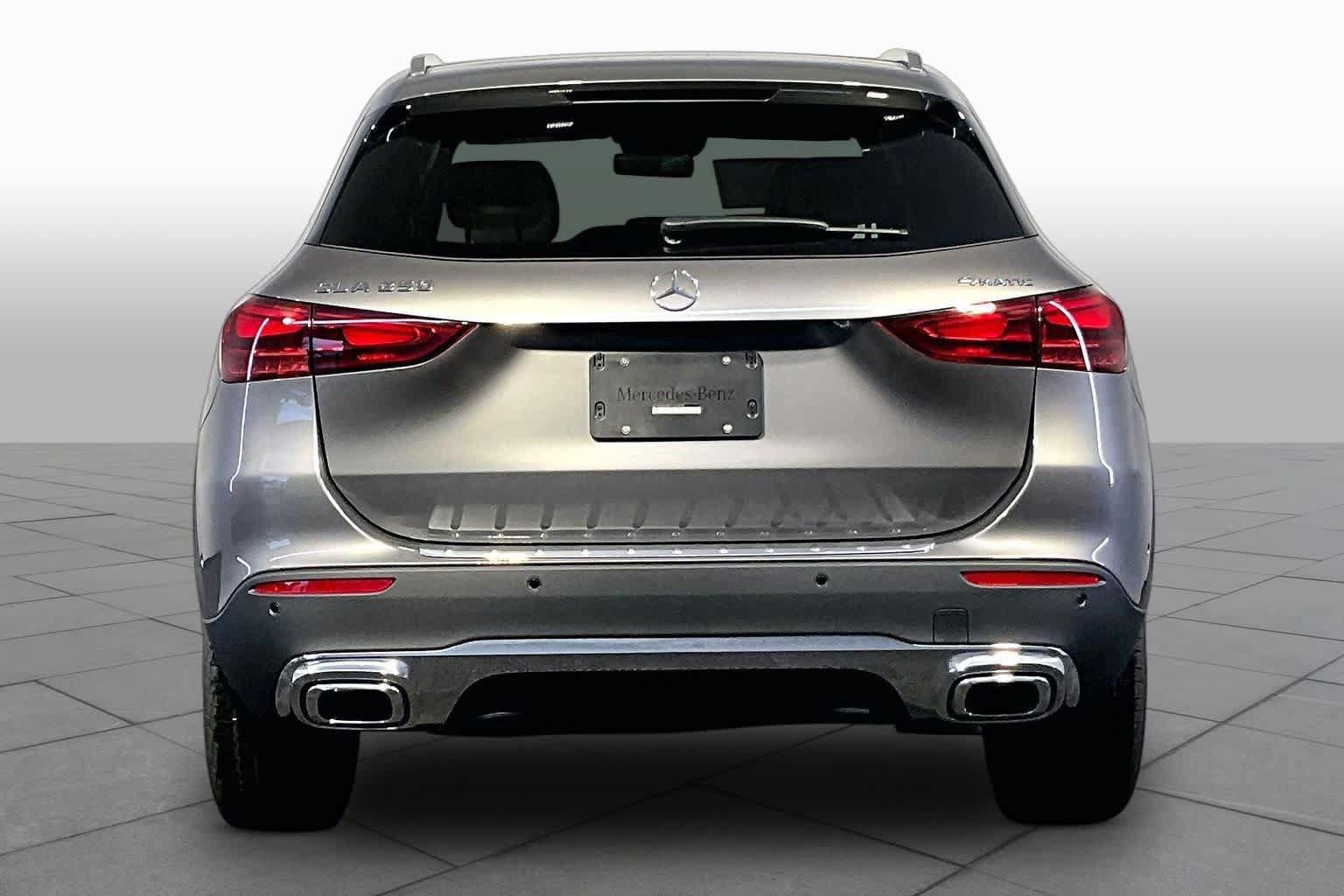 New 2026 Mercedes-Benz GLA 250 4MATIC image 4