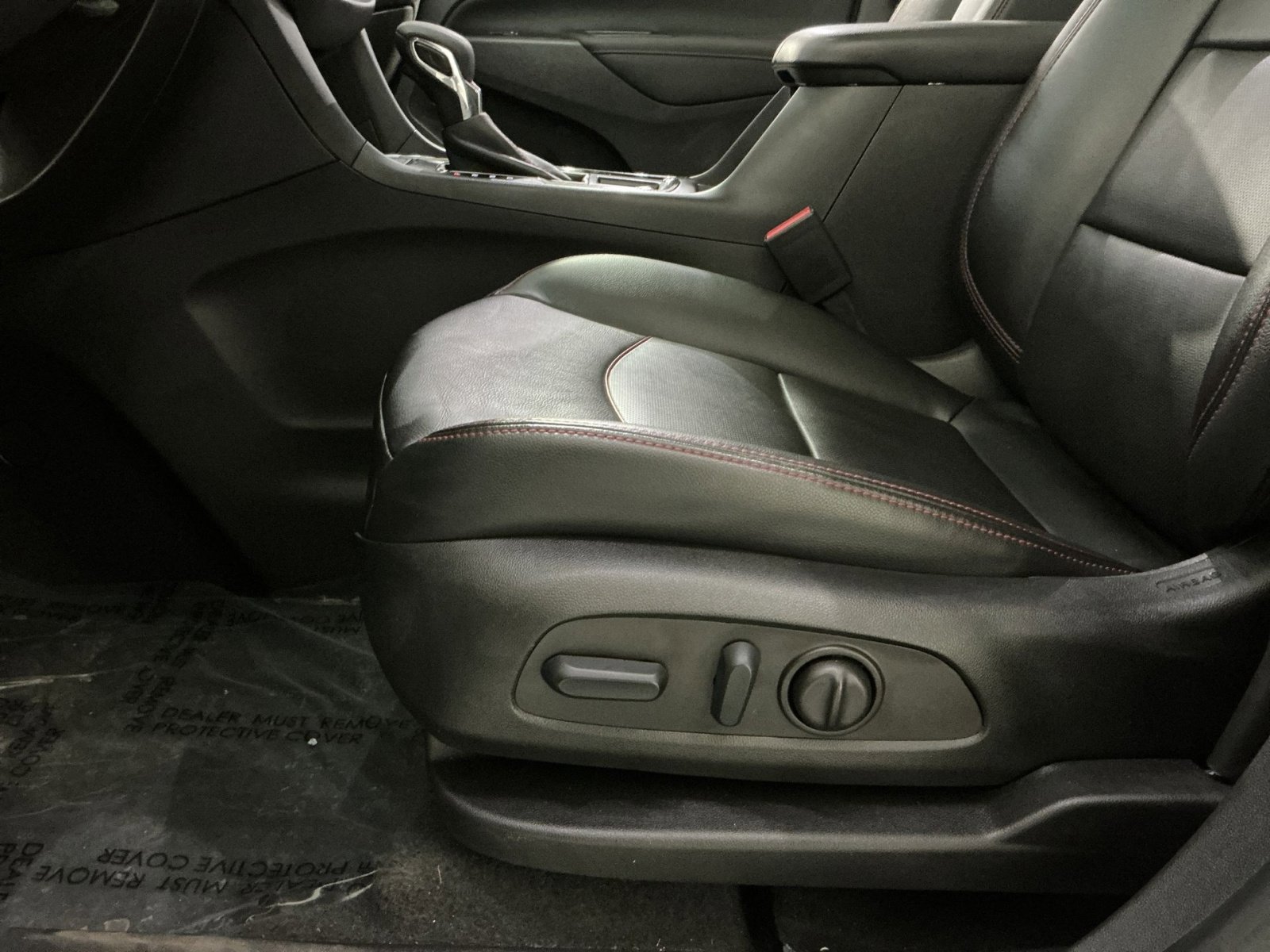 Used 2022 Chevrolet Equinox RS w/ RS Leather Package image 22