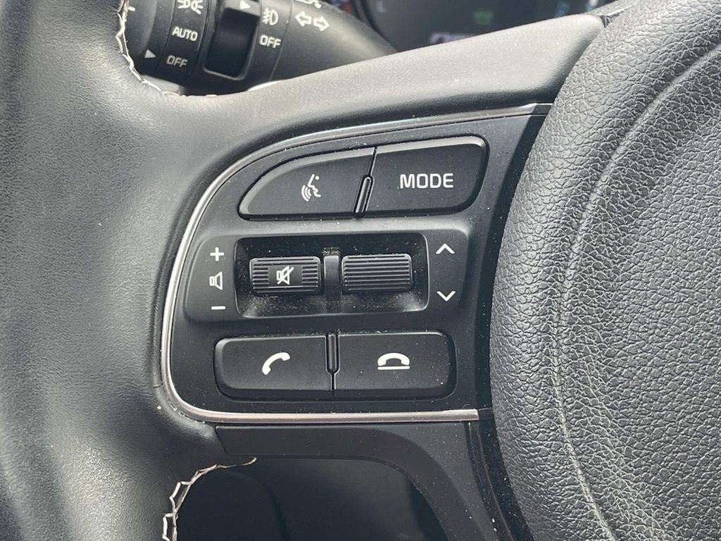 Used 2019 Kia Niro EX w/ Cold Weather Package 2.0 image 27