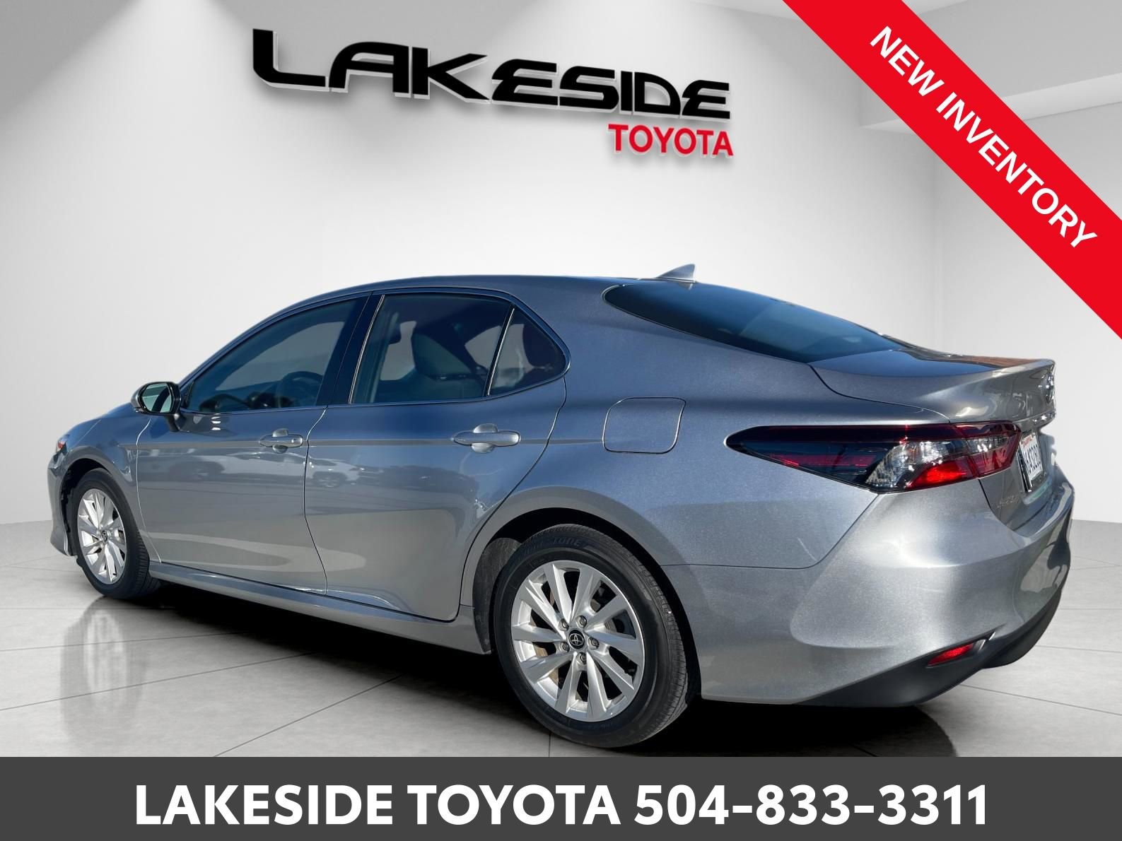 Used 2024 Toyota Camry LE image 5