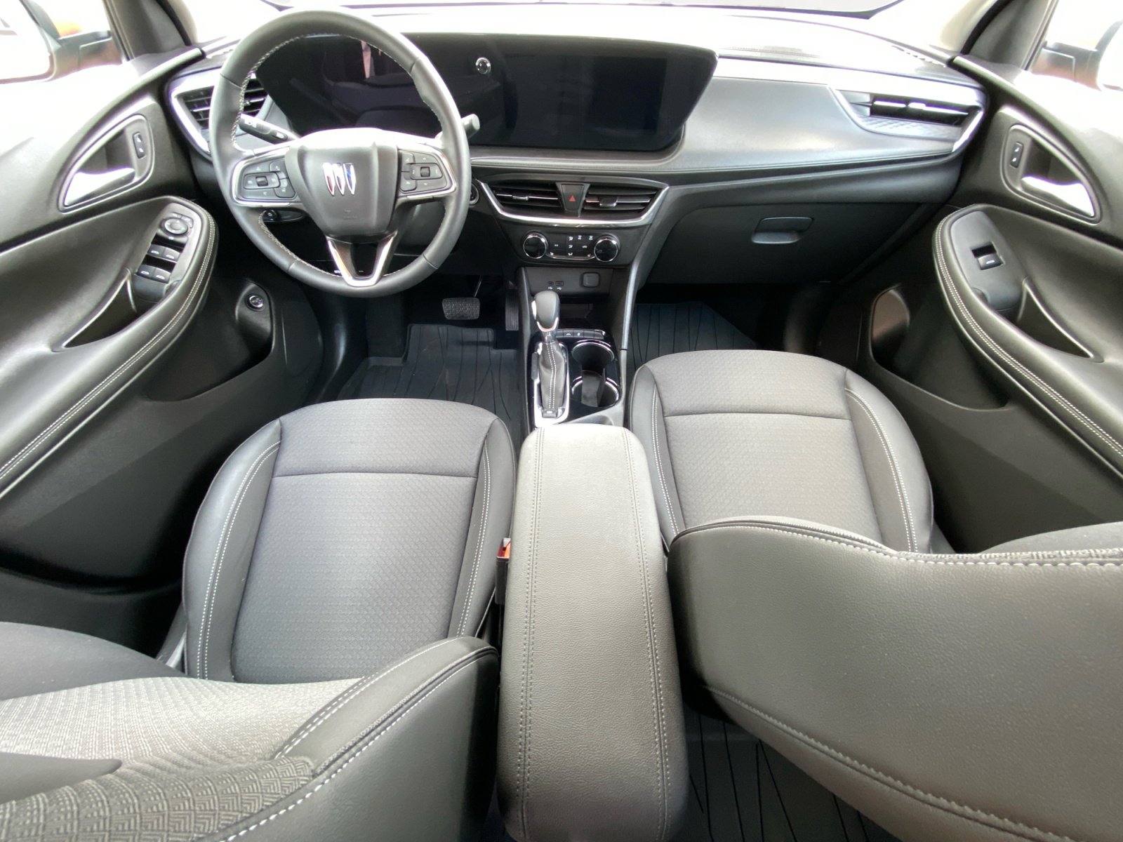 Used 2026 Buick Encore GX Preferred w/ Comfort Package image 3