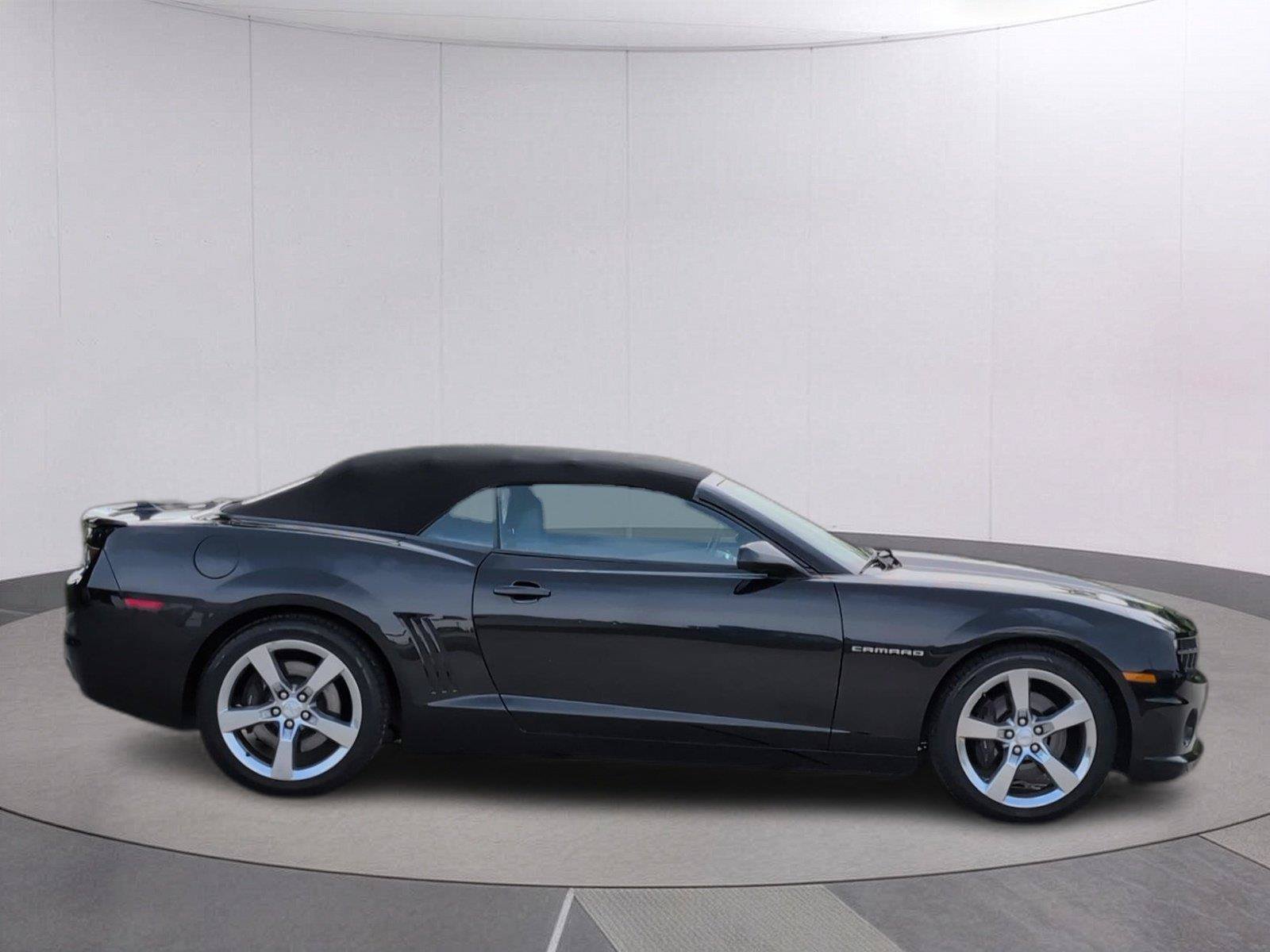 Used 2011 Chevrolet Camaro SS w/ RS Package RWD image 7