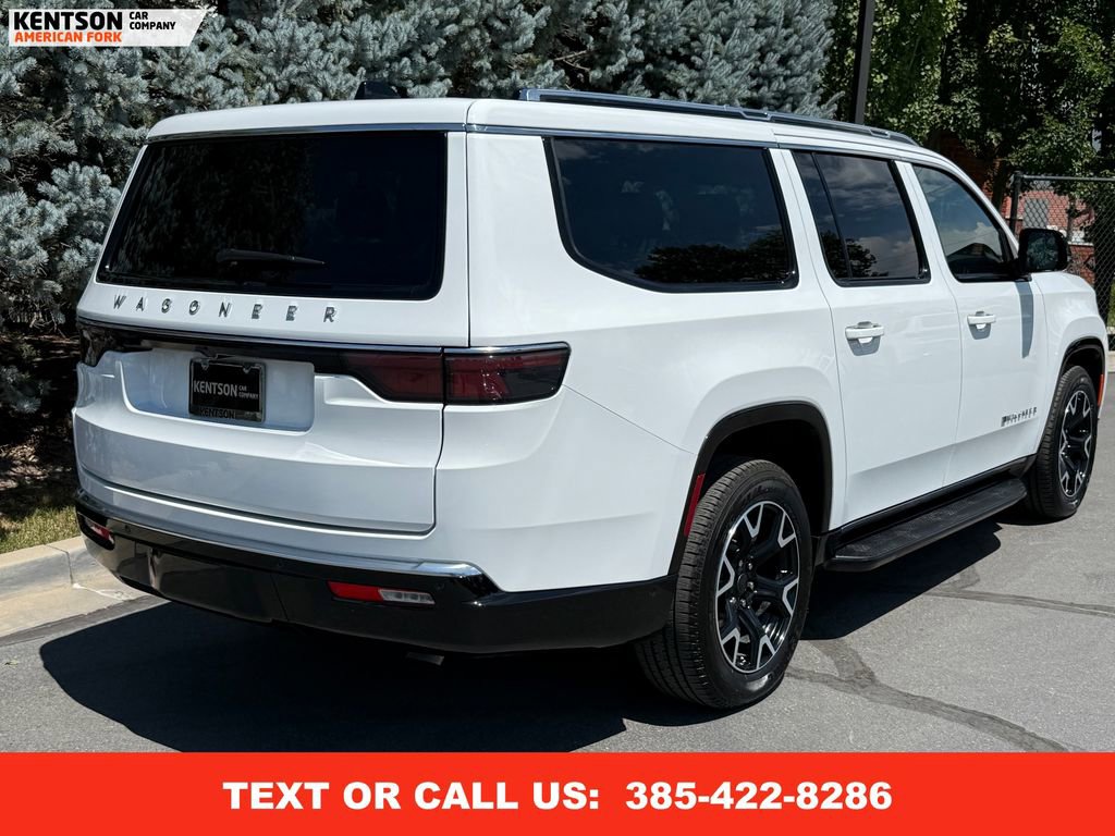 Used 2025 Jeep Wagoneer L Series III image 8