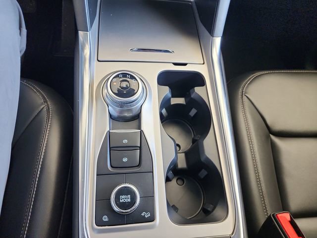 Used 2023 Ford Explorer XLT w/ Equipment Group 202A image 18
