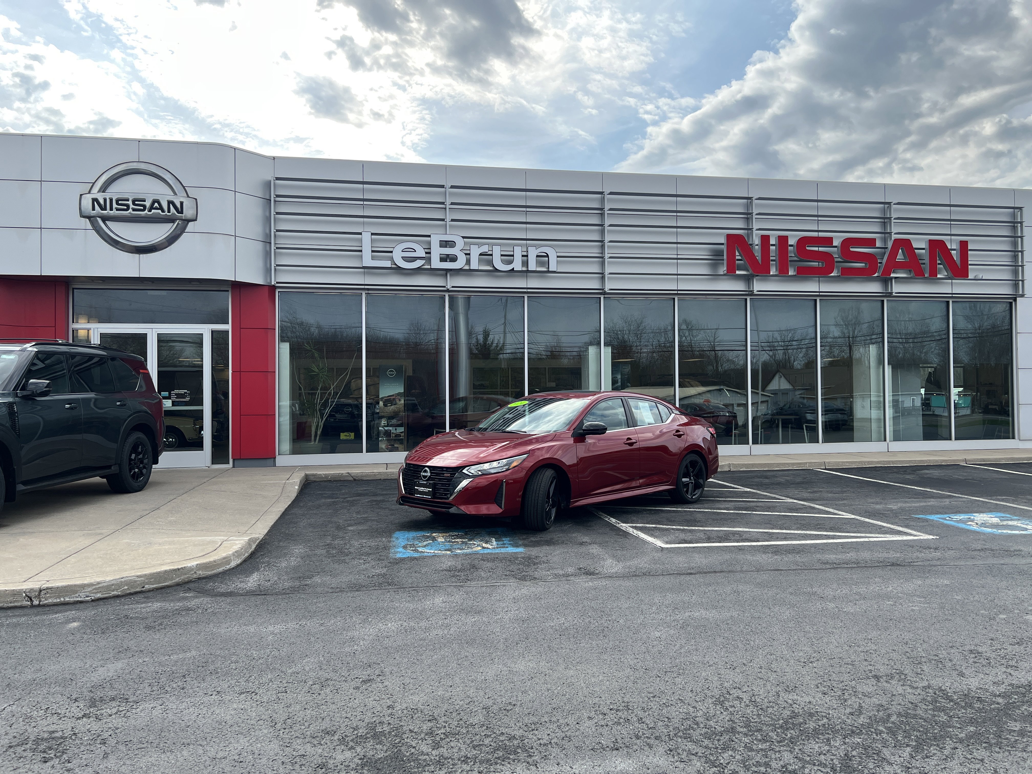 Certified 2024 Nissan Sentra SR w/ SR Premium Package FWD image 1