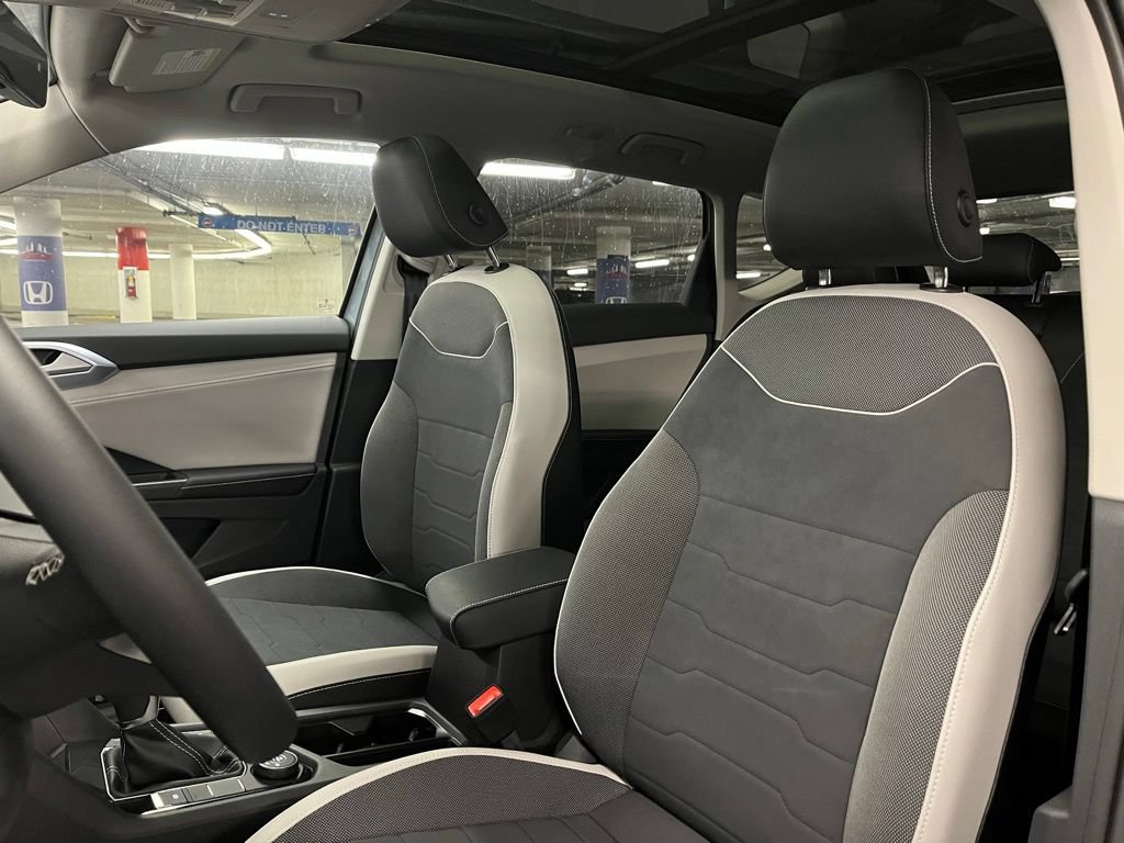 New 2026 Volkswagen Taos SE AWD/4WD image 21