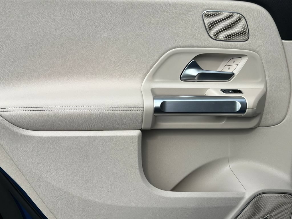 New 2026 Mercedes-Benz GLB 250 4MATIC image 35