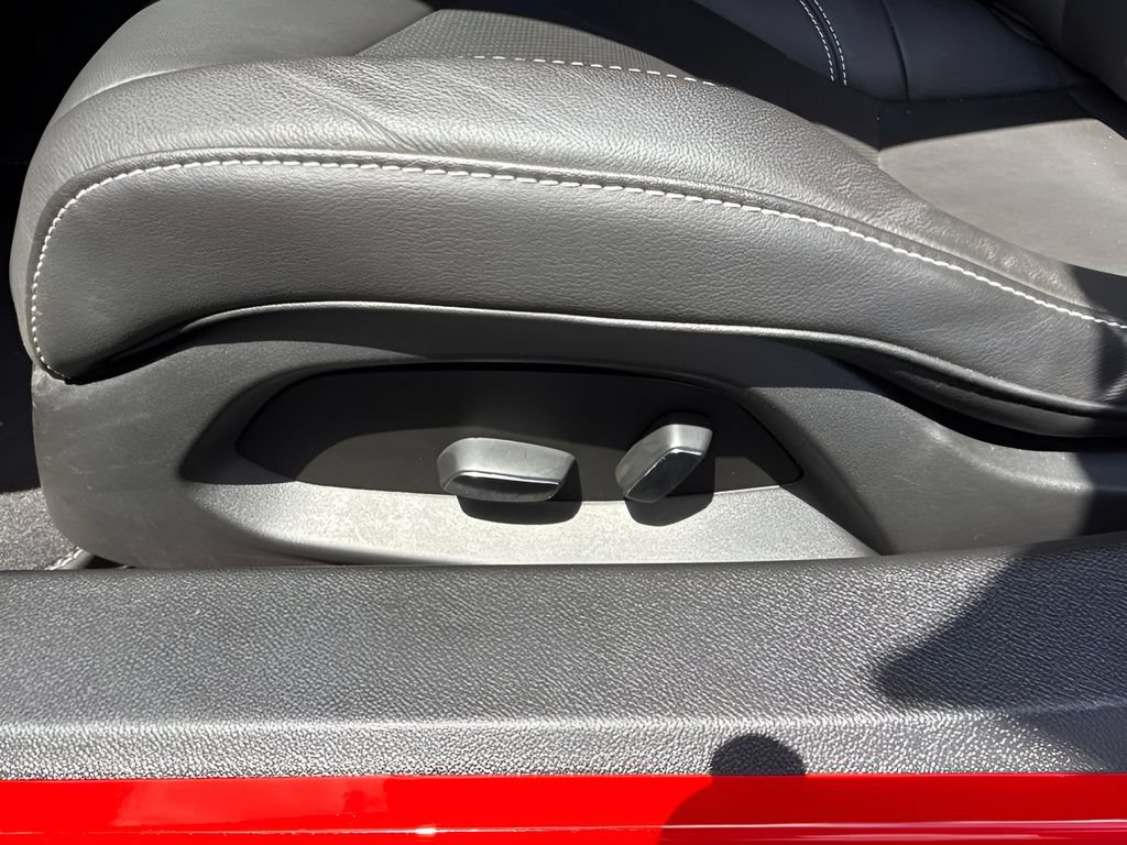 Used 2023 Chevrolet Corvette Stingray Convertible w/ Z51 Performance Package RWD image 26