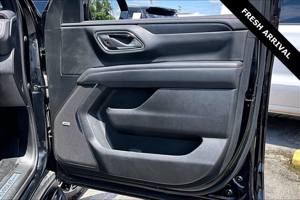 Used 2021 Chevrolet Suburban RST AWD/4WD image 27