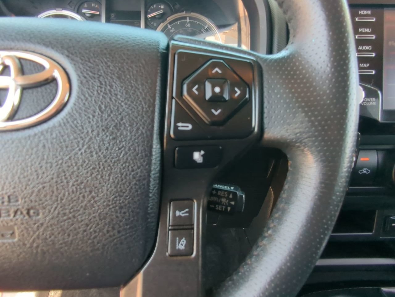 Used 2022 Toyota 4Runner TRD Off-Road Premium AWD/4WD image 21
