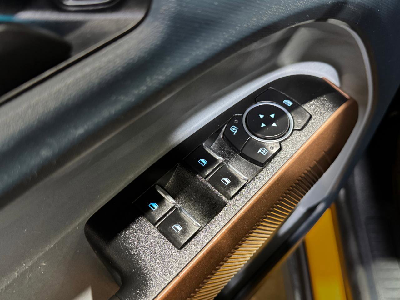 Used 2022 Ford Maverick Lariat w/ Lariat Luxury Package image 27