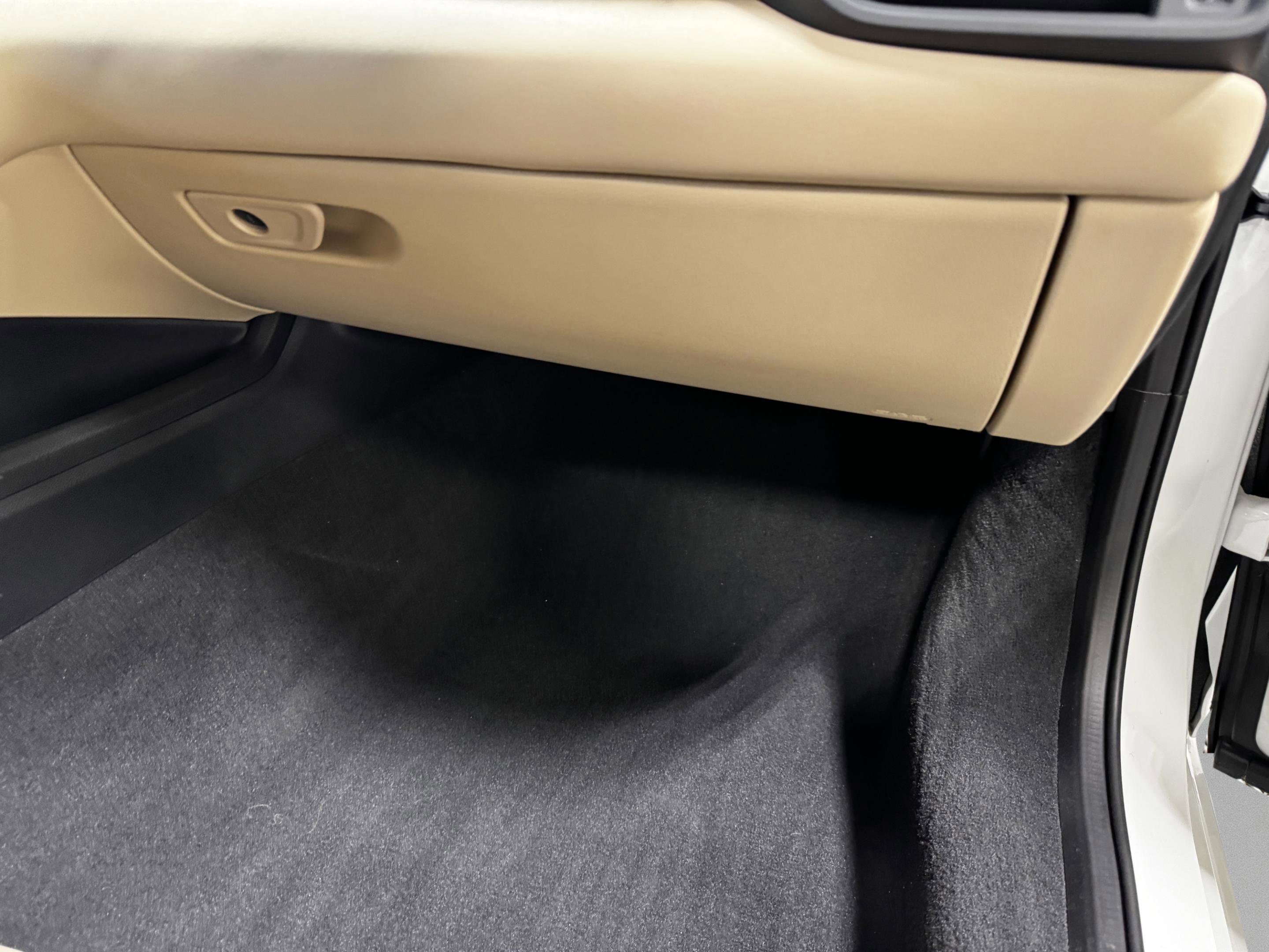 Certified 2025 Acura TLX w/ Technology Package FWD image 11