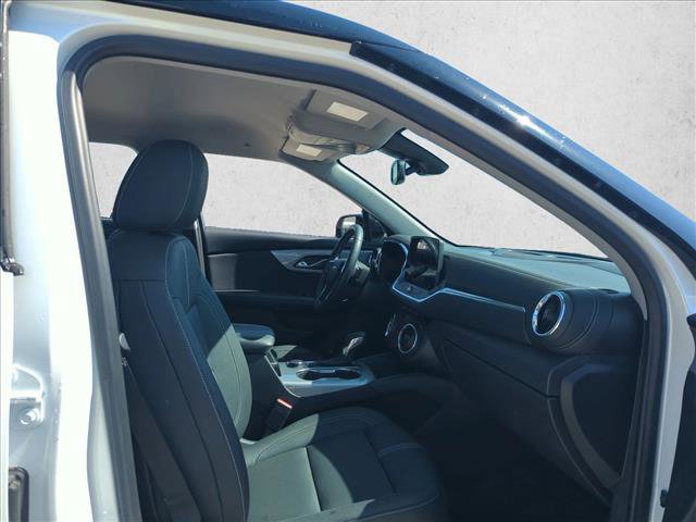 Used 2025 Chevrolet Blazer LT w/ Midnight/Sport Edition image 16