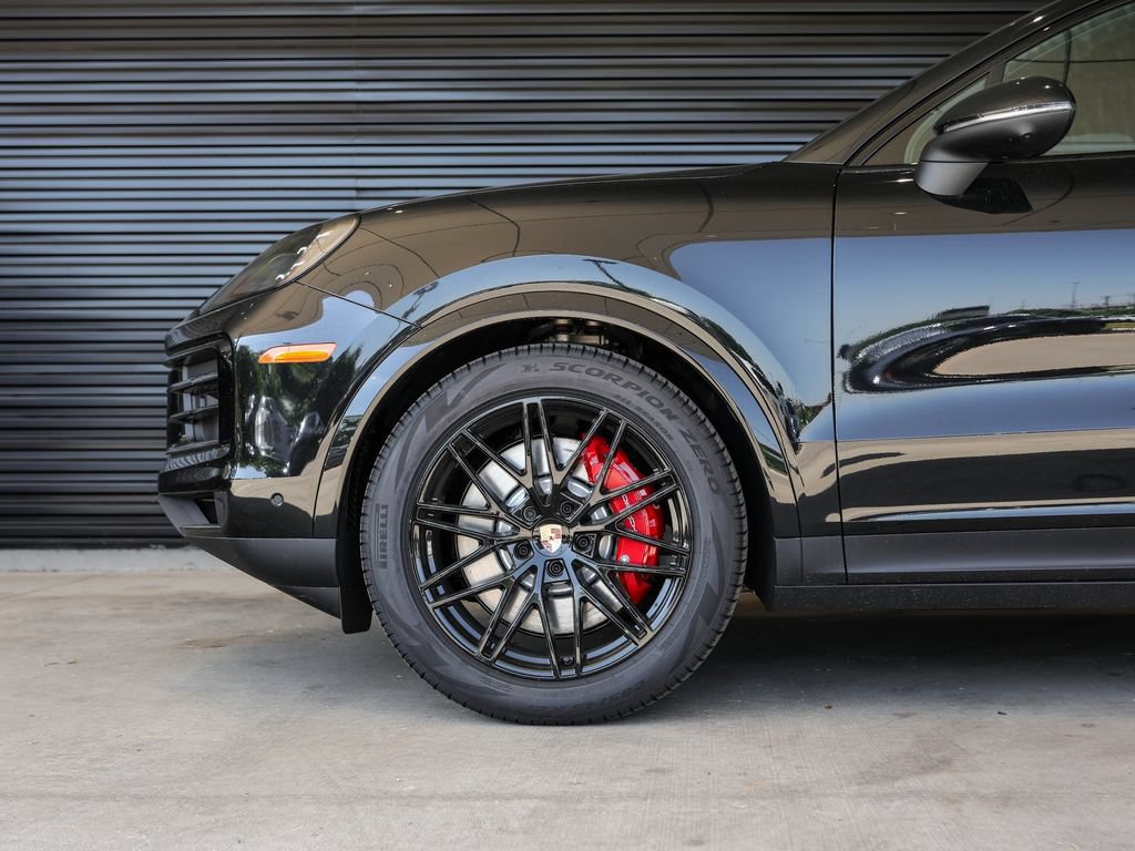New 2026 Porsche Cayenne S AWD/4WD image 13