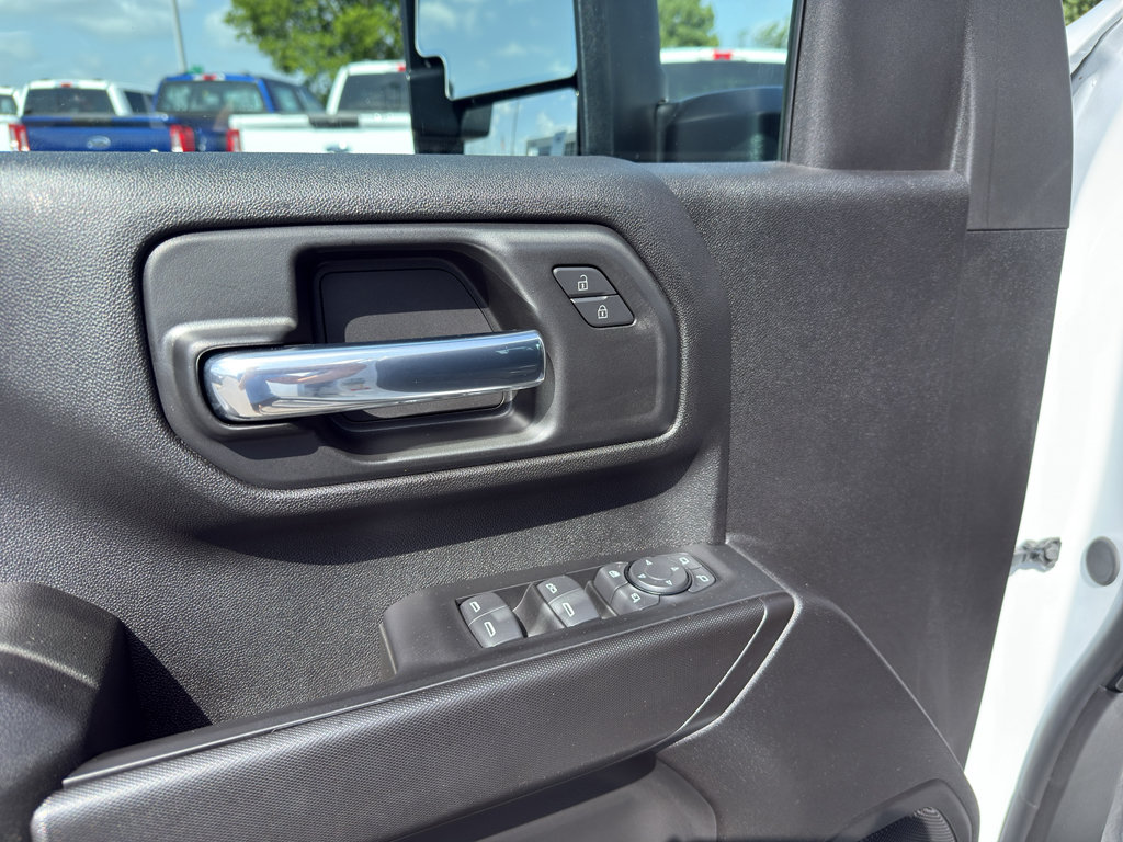 Used 2026 GMC Sierra 2500 Pro w/ 1SA Pro Safety Plus Package AWD/4WD image 25