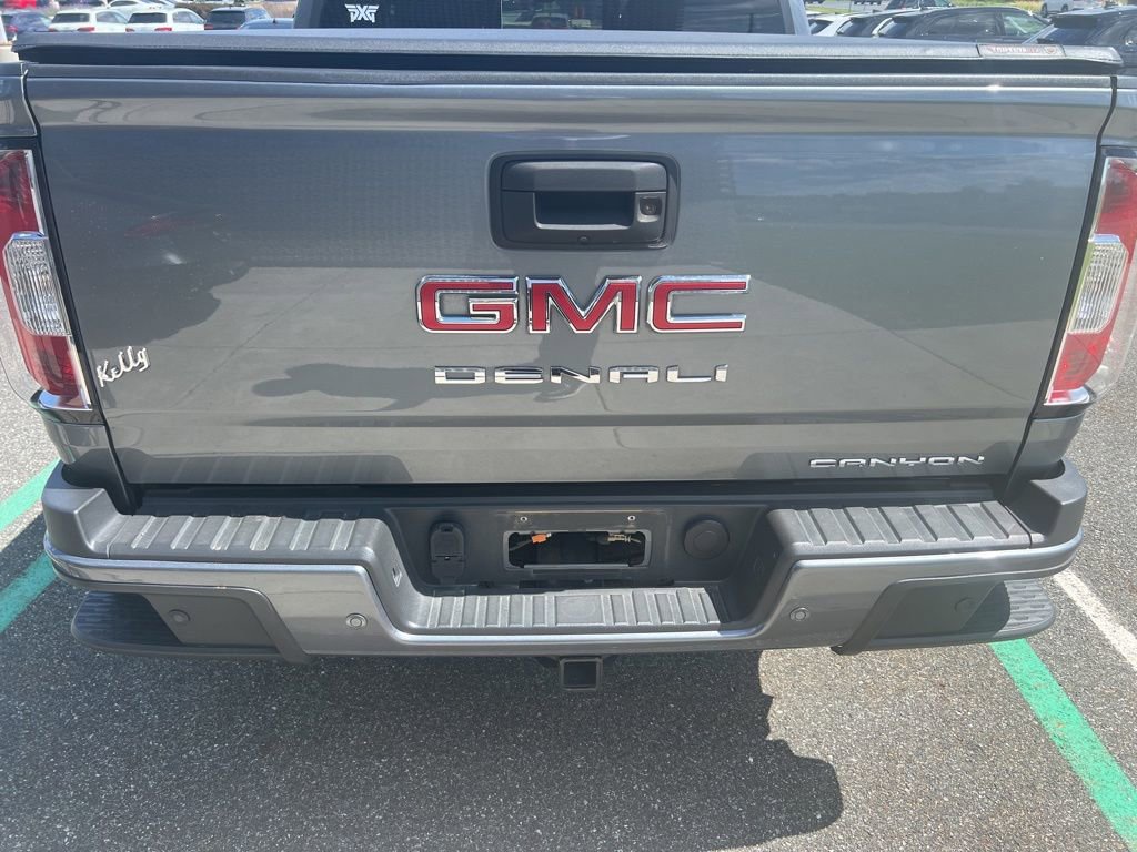 Used 2022 GMC Canyon Denali AWD/4WD image 3