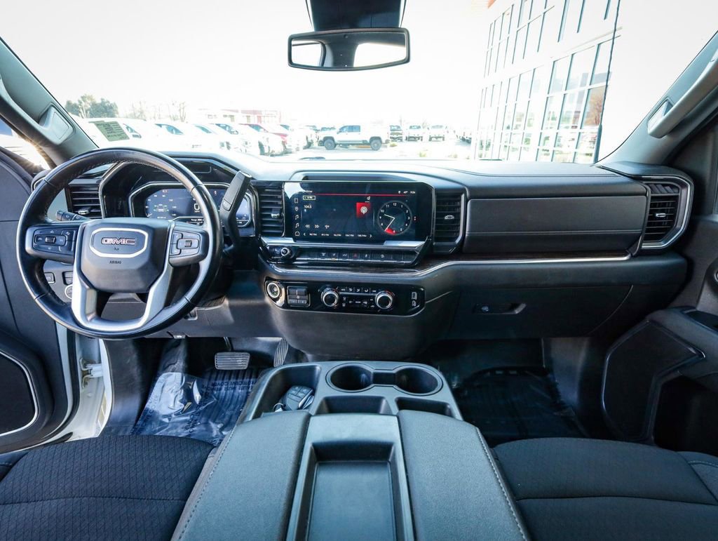 Used 2024 GMC Sierra 3500 SLE w/ SLE Convenience Package AWD/4WD image 17