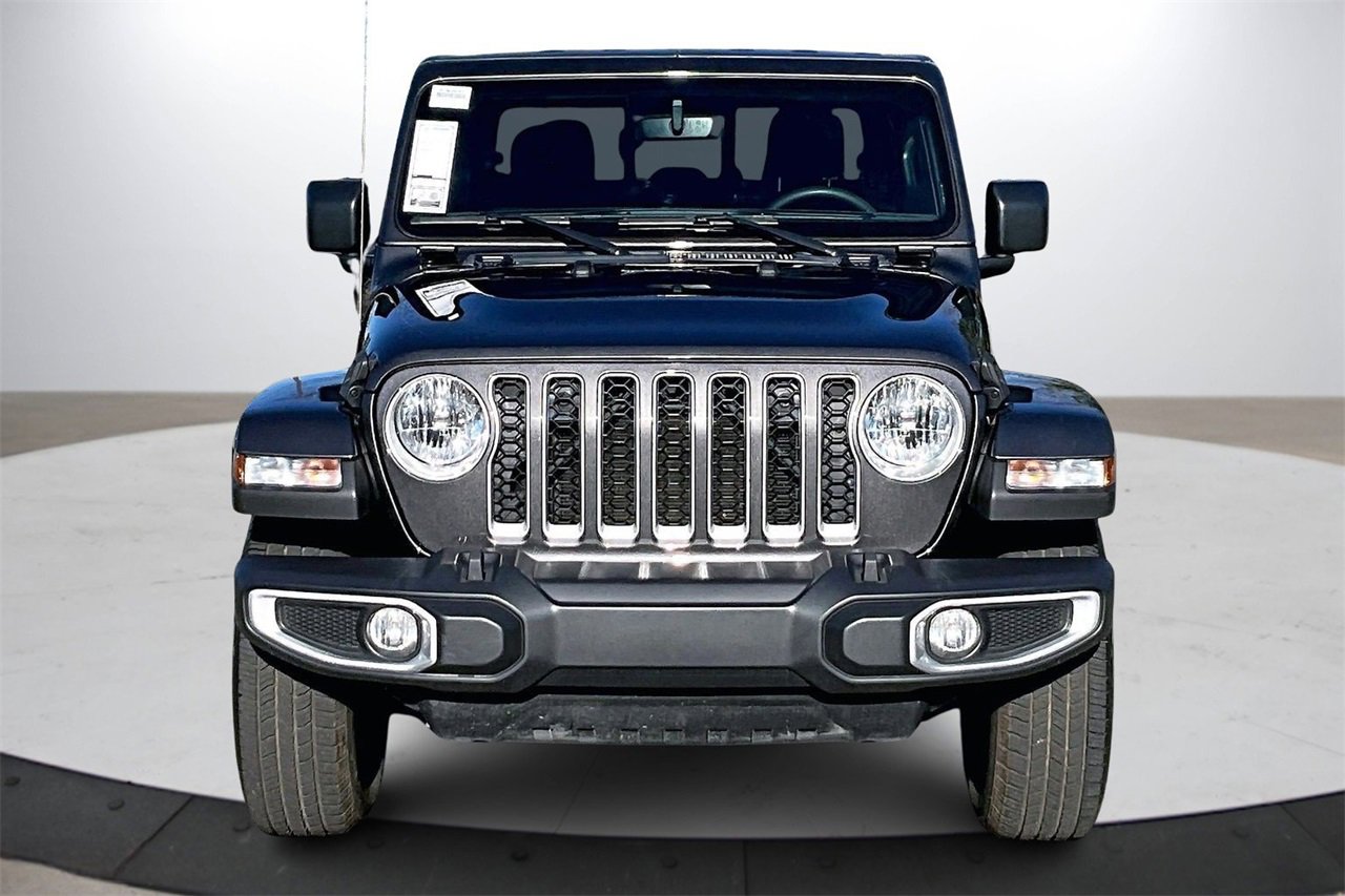 Certified 2023 Jeep Gladiator Overland image 3