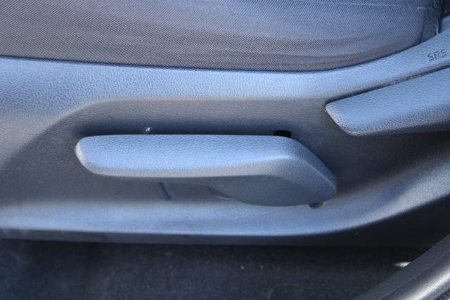 Used 2020 Toyota RAV4 LE w/ Carpet Mat Package AWD/4WD image 33