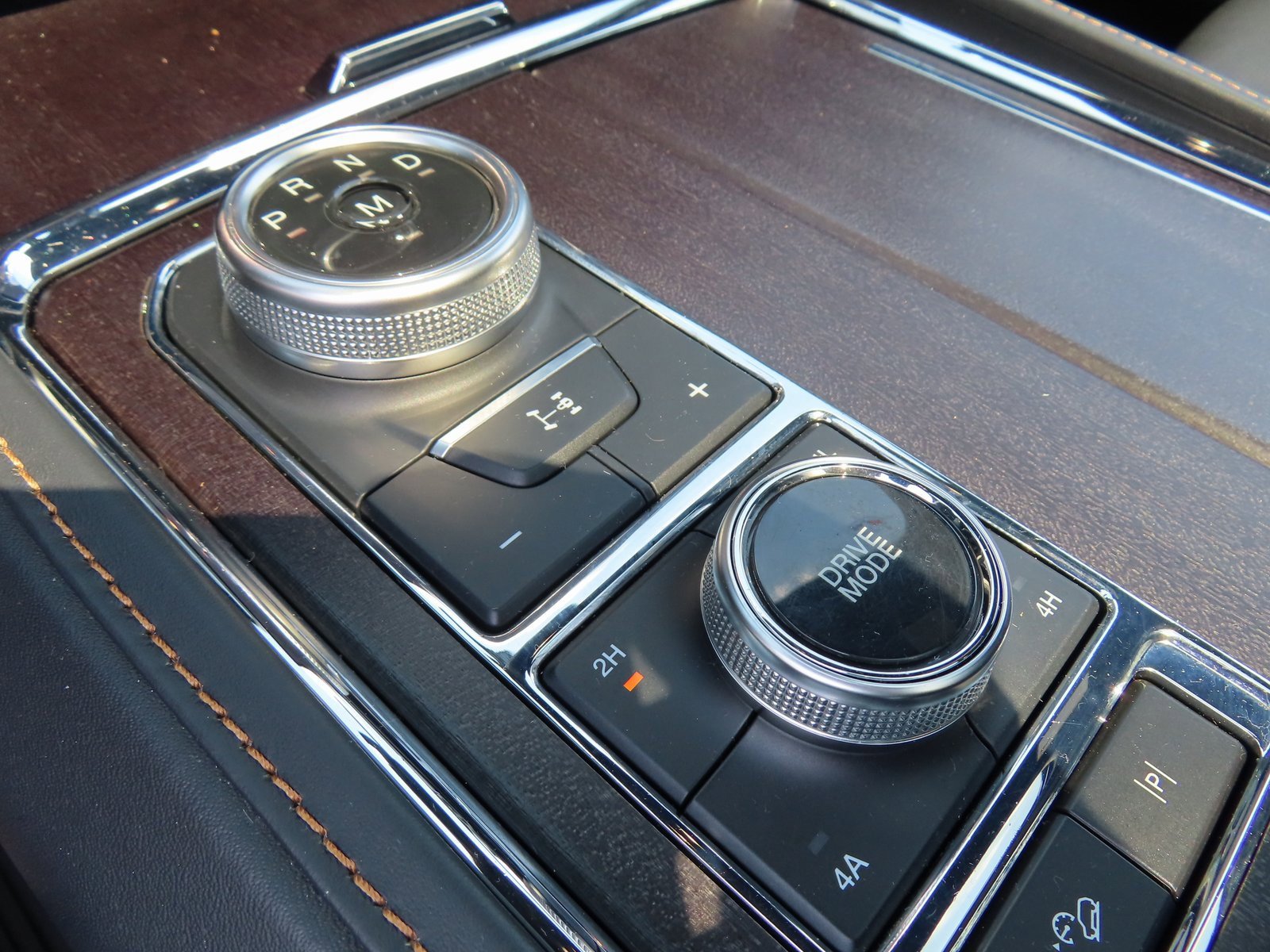 Used 2023 Ford Expedition Platinum image 28