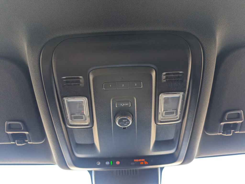 Used 2024 Chevrolet Tahoe LT RWD image 21