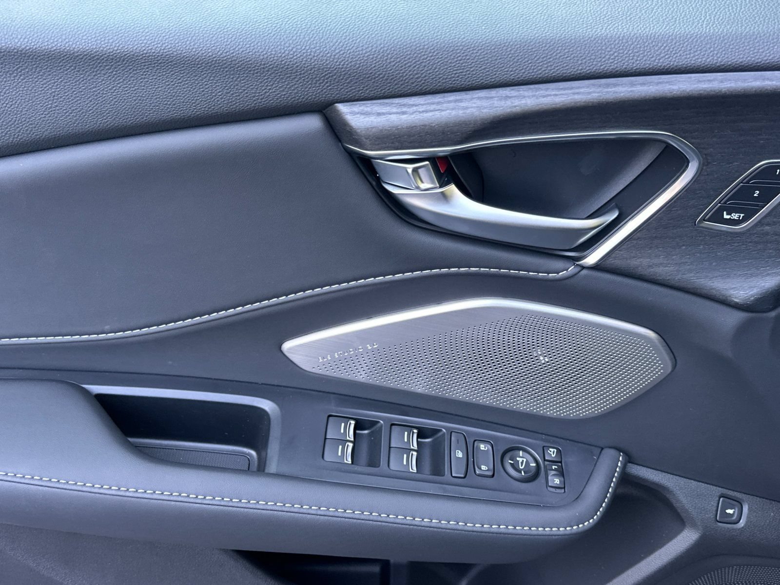 New 2026 Acura RDX SH-AWD w/ Advance Package image 10