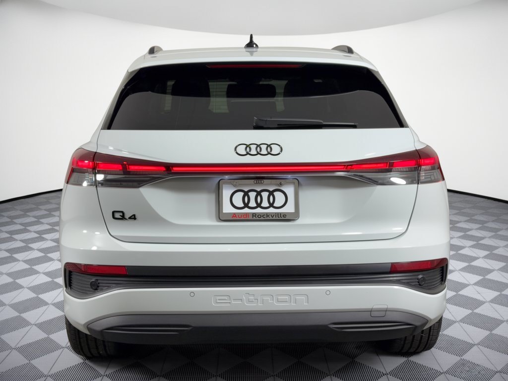 Used 2025 Audi Q4 e-tron Premium w/ Convenience Package RWD image 11